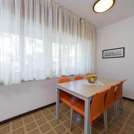 Apartment In Lignano 21670